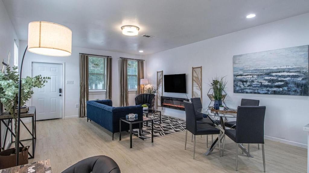 Luxury Nola Oasis W 6 Bedrooms Holiday home New Orleans
